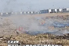 “小孩哥”赶在消防员之前把火扑灭 “表扬就不用了，不发试卷就行”图片