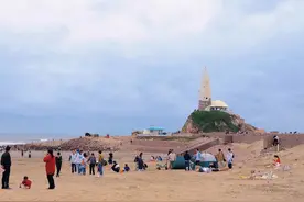 美食市集、露营体验、篝火晚会……长乐网红打卡地“人从众”模式还在继续图片