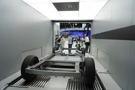 飞凡入场打擂台：换电大战一触即发图片