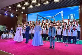 烟台十中举行初一年级合唱比赛图片