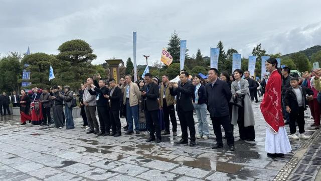 红色、生态、文化！这场龙山深度行，让嘉宾考察团“心动”了