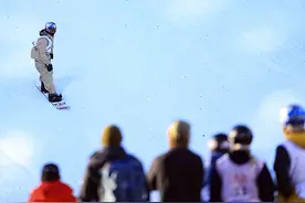 滑雪大跳台世界杯赛事京城受追捧  市民感受氛围体验感很棒图片