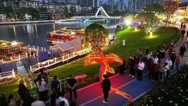 国庆人气旺！賨城里水陆活动扎堆上新