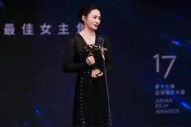蒋勤勤获奖后晒与陈建斌合影，网友：纯元与大胖橘……图片