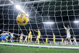 （体育）足球——西甲：皇马胜比利亚雷亚尔图片