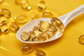 鱼油别乱吃！新研究：或增加健康人群中风和心脏病风险，对患心血管疾病人群有帮助图片