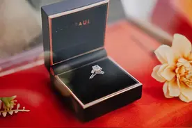 住曼谷五星级酒店遗失价值十多万元首饰，新婚夫妇报警图片