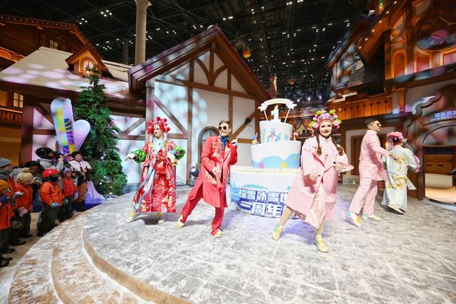 全球最大室内雪场开业一年，接待游客超100万人次
