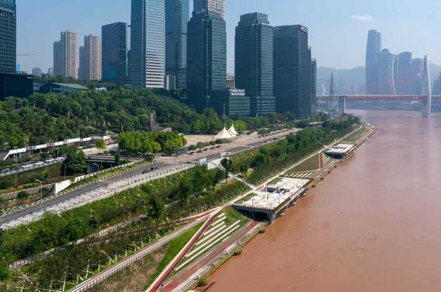 大城之治·重庆地标⑥｜江滩公园：从乱石滩蝶变“顶流”打卡地