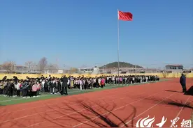 嘉祥县纸坊镇开展清明节“缅怀革命先烈 传承红色教育” 爱国主义主题教育图片