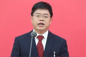 袁德义的“油茶梦”：3年亩产超200斤！｜直击代表通道图片