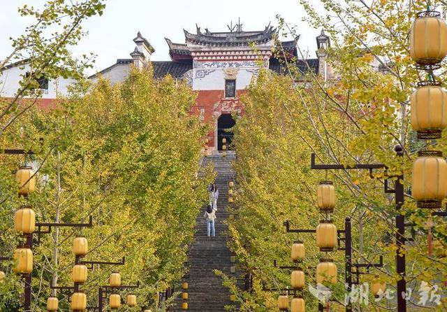 恩施市：山城冬韵秋色惹人醉