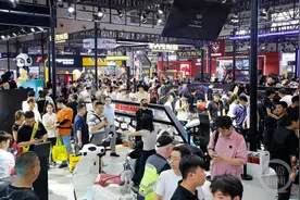 全国摩友齐聚山城！第二十二届中国国际摩托车博览会拉开帷幕图片