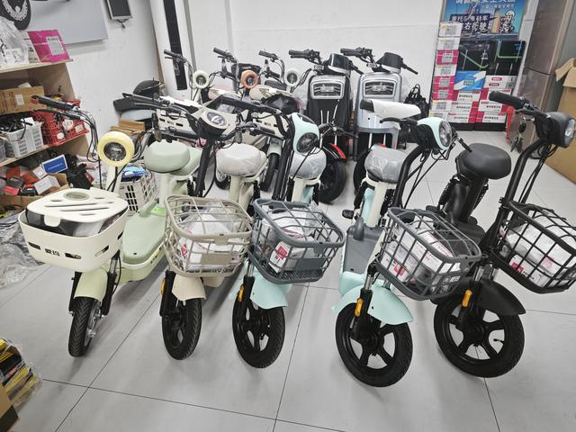 “小电驴”市场走访