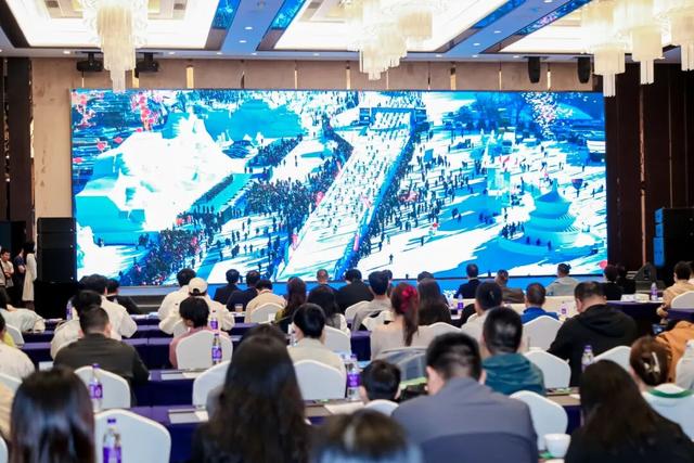 浪花朵朵碰雪花！这波邀约没人能拒绝~