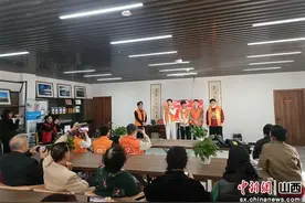 太原杏花岭：阳春三月学雷锋  养老中心欢乐多图片