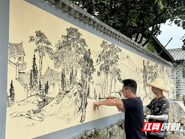 观潮的螃蟹丨一个古村改造的文旅样本