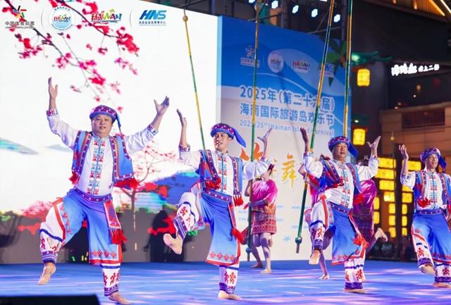 祝贺！白沙代表队在海南国际旅游岛欢乐节竹竿舞大赛中荣获二等奖