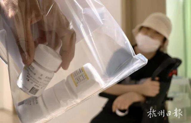 女子确诊白血病，男友为给她签字试药坚持领证结婚：她现在只有我了，这是她唯一活下去的机会