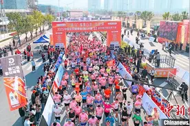 以赛促旅 “茶马”大赛福建福鼎鸣枪开跑图片