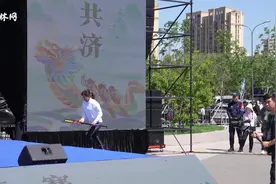 杭州亚运会龙舟冠军李舒琪：“我第一次来吉林，这里很美!”图片