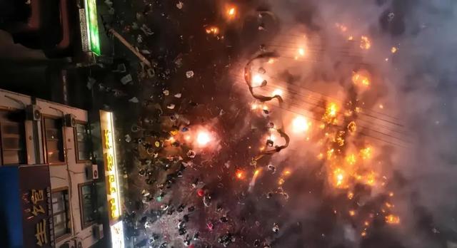 八桂大地起欢歌 多彩节庆引客来