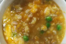 近四成中小学生抱怨学校午饭吃太晚，有孩子饿到低血糖图片