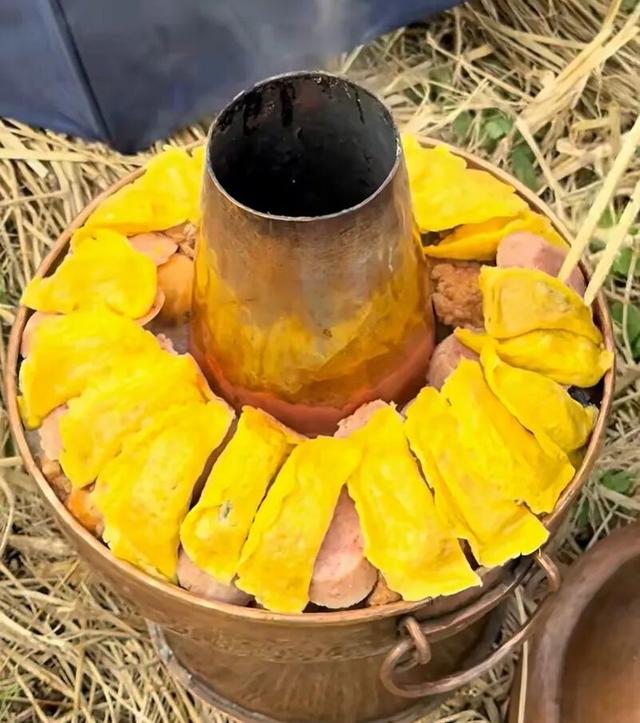 搭土灶、煮炊锅……红河州这两所学校徒步秋游野炊火了