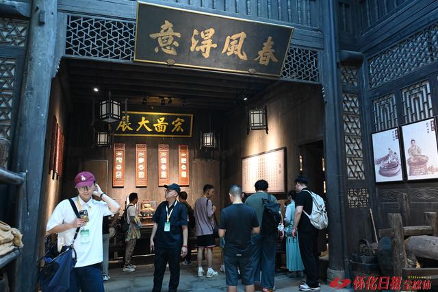 媒体观摩团打卡怀化“三江一湾”：穿越历史烟云，触摸时代脉动
