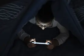 闪电心灵愈站 | 初三男孩沉迷游戏、叛逆厌学 心理专家：青春期的孩子不能“硬碰硬”图片