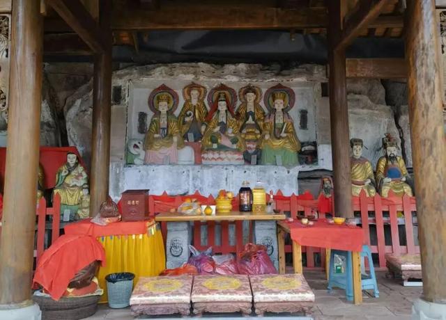 坐标简阳，361岁古桥，202岁石狮，与2分钟起落的飞机