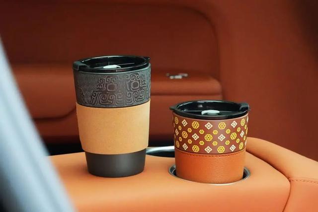 钦州坭兴陶作品斩获2025中国特色旅游商品大赛银奖