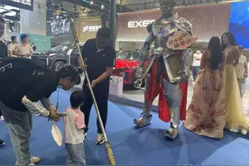 预售新车星途瑶光C-DM电四驱在第50届齐鲁国际车展亮相图片