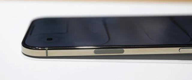 iPhone Air真机惊艳，一小时极限体验苹果秋季全系新品