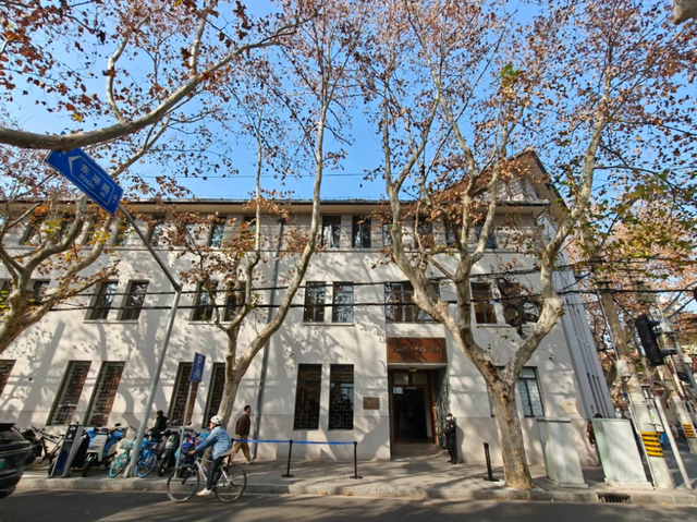 上海人的“寻根地图”更新了！静安长乐路上，新添一处家谱文化新地标→