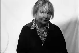 从迷恋到解构：艾丽丝·默多克和维特根斯坦的复杂关系图片