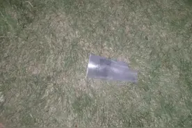 女子从18层扔下没喝完的奶茶，致过路行人脑震荡和颈部挫伤图片