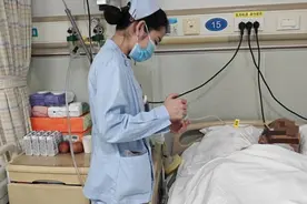 晒晒春节“医”线朋友圈｜一位“三无”昏迷病人的温暖春节图片