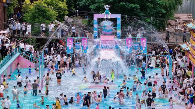 解码今夏最潮“玩水”胜地