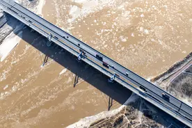 黄河宁夏段今冬首现流凌图片