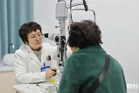 眼科专家提醒：长期点眼药水，小心得干眼症！图片