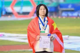 学无人机不到两年 浙江高二女生创造历史图片