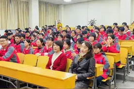 西安工业大学附中召开高2025届高考复习阶段总结暨表彰大会图片