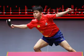 多哈世乒赛｜林诗栋4:1战胜瑞典选手卡尔森，晋级男单16强图片