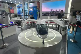 出门“打飞的”、考证当“飞手” 低空经济有多忙？｜科技观察图片
