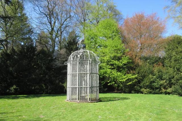 清明逛逛「鬼地方」：墓地散步指南