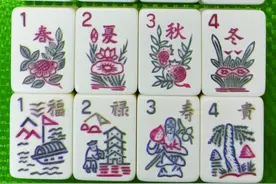 “爆改”麻将，美国人在牌上标英文图片