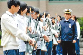 2023翻篇了，台湾民众的苦日子还要继续吗？图片