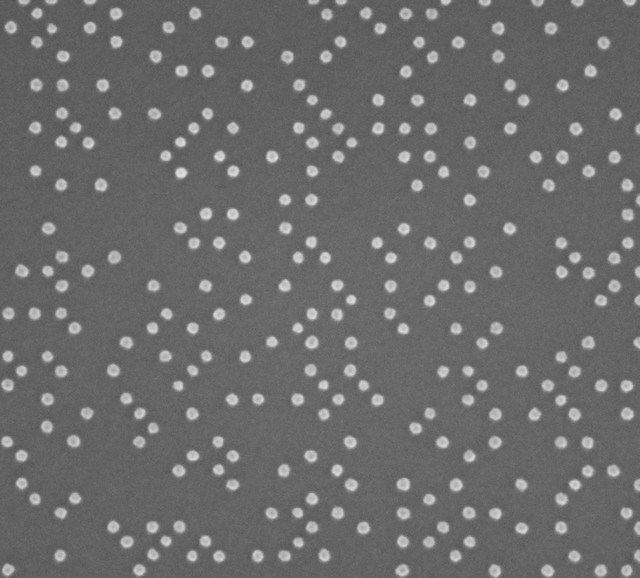 一个辍学生,同时挑战ASML和台积电