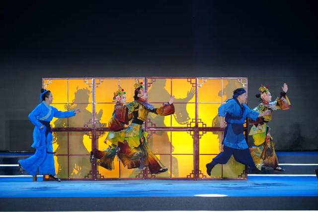 宣恩：文化力量托举民间精彩！